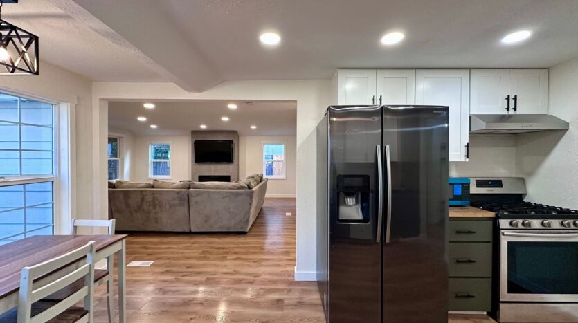 18930 SW Wildcat Ln - Beaverton - Oregon - 3 bed, 2 bath rental property