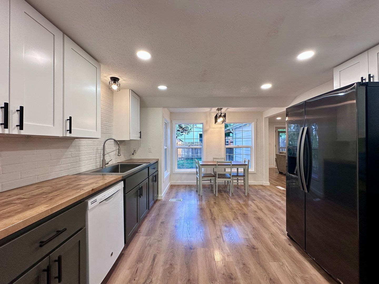 18930 SW Wildcat Ln - Beaverton - Oregon - 3 bed, 2 bath rental property