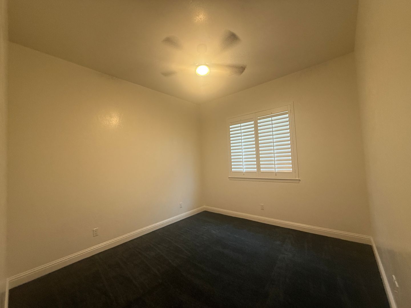 190 Lake Drive - Lemoore - California - 2 bed, 2 bath rental property