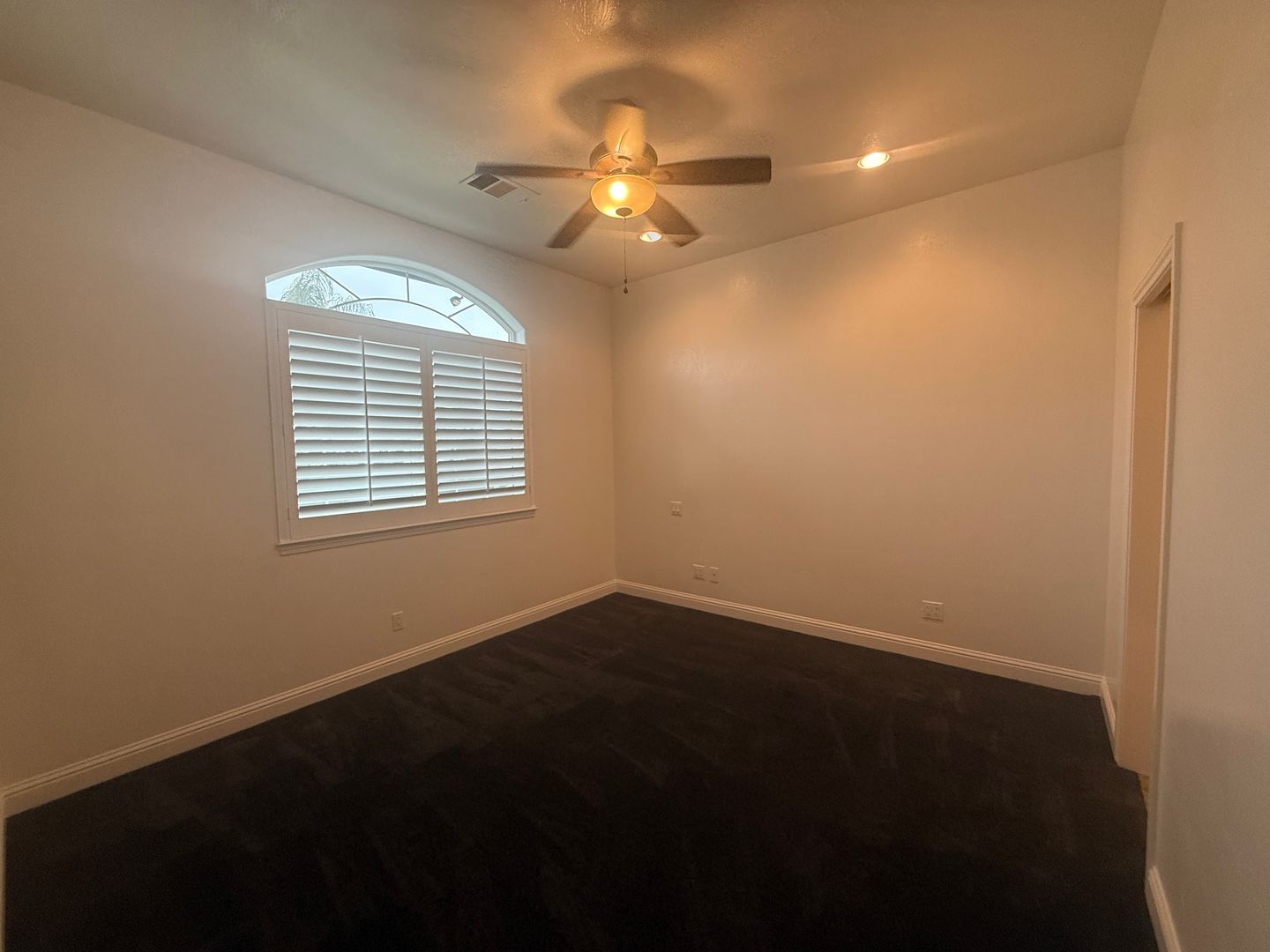 190 Lake Drive - Lemoore - California - 2 bed, 2 bath rental property