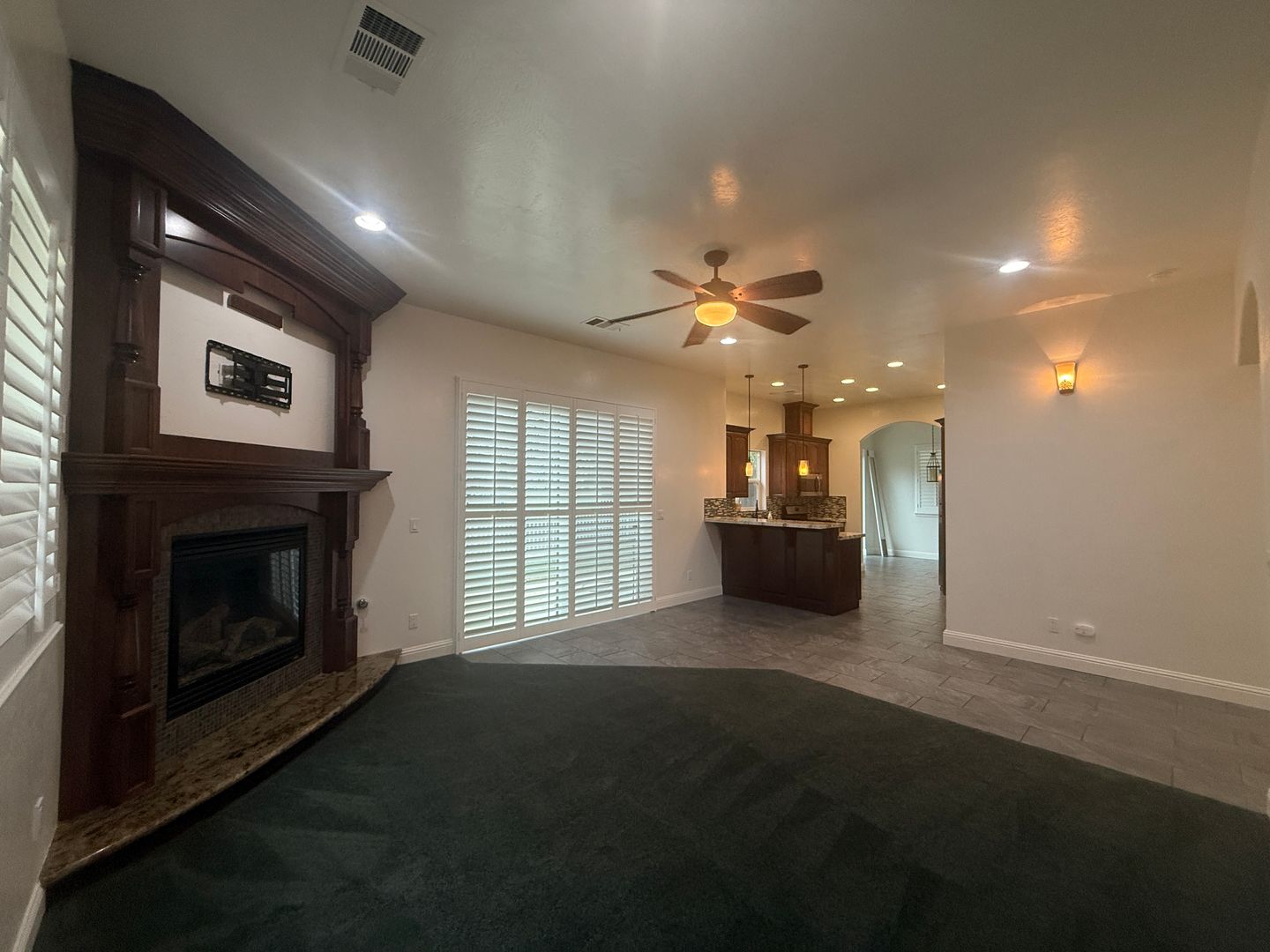 190 Lake Drive - Lemoore - California - 2 bed, 2 bath rental property