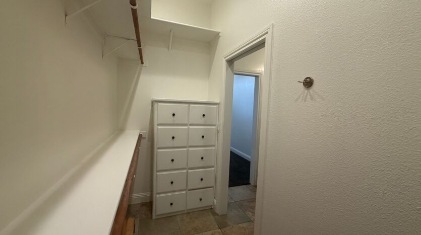 190 Lake Drive - Lemoore - California - 2 bed, 2 bath rental property