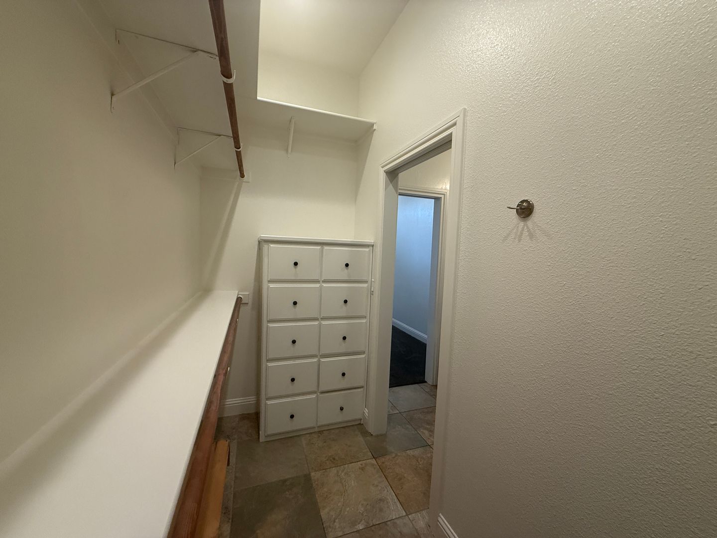 190 Lake Drive - Lemoore - California - 2 bed, 2 bath rental property