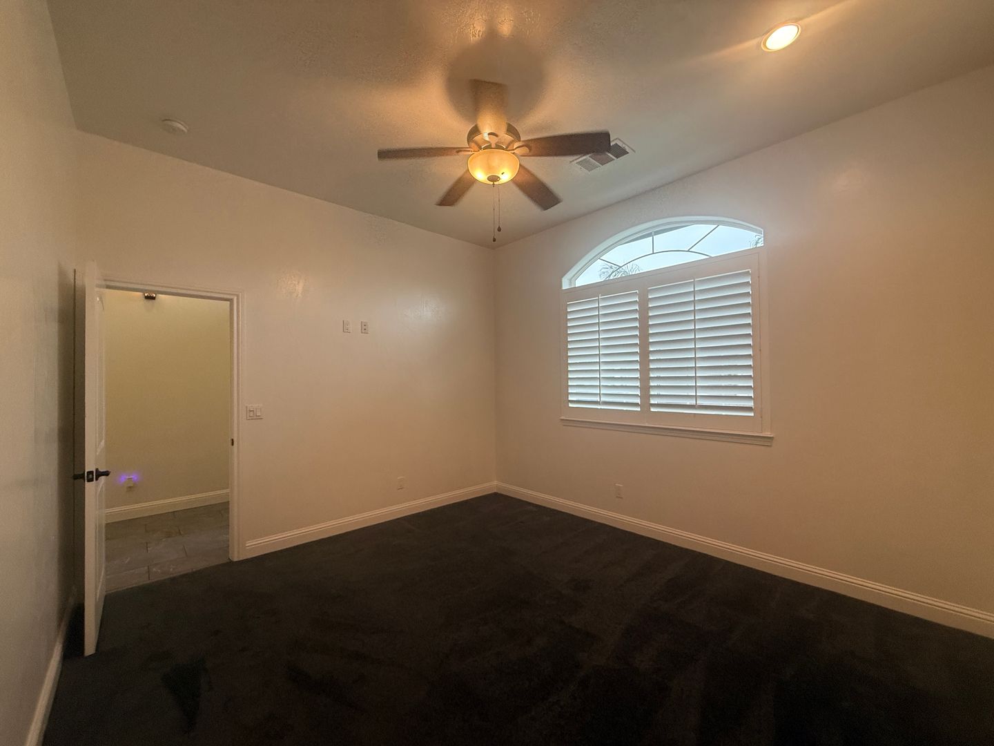 190 Lake Drive - Lemoore - California - 2 bed, 2 bath rental property