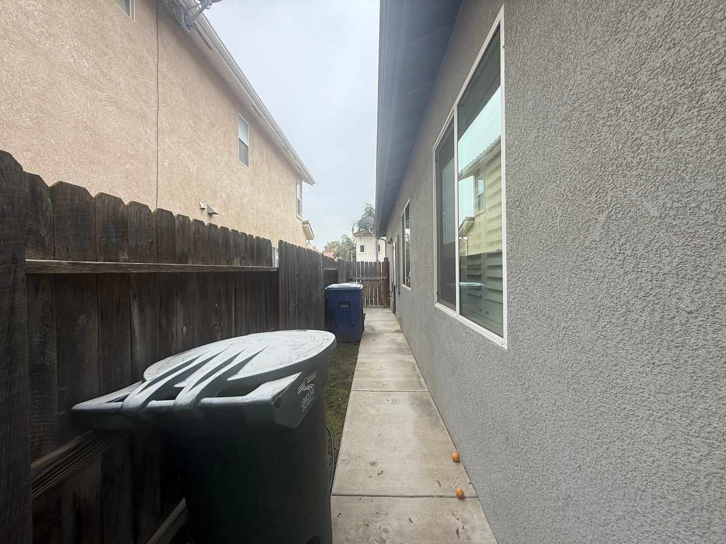 190 Lake Drive - Lemoore - California - 2 bed, 2 bath rental property