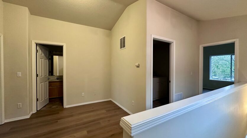 19135 SW Fernshire Ln - Aloha - Oregon - 3 bed, 3 bath rental property