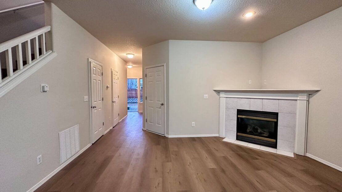 19135 SW Fernshire Ln - Aloha - Oregon - 3 bed, 3 bath rental property