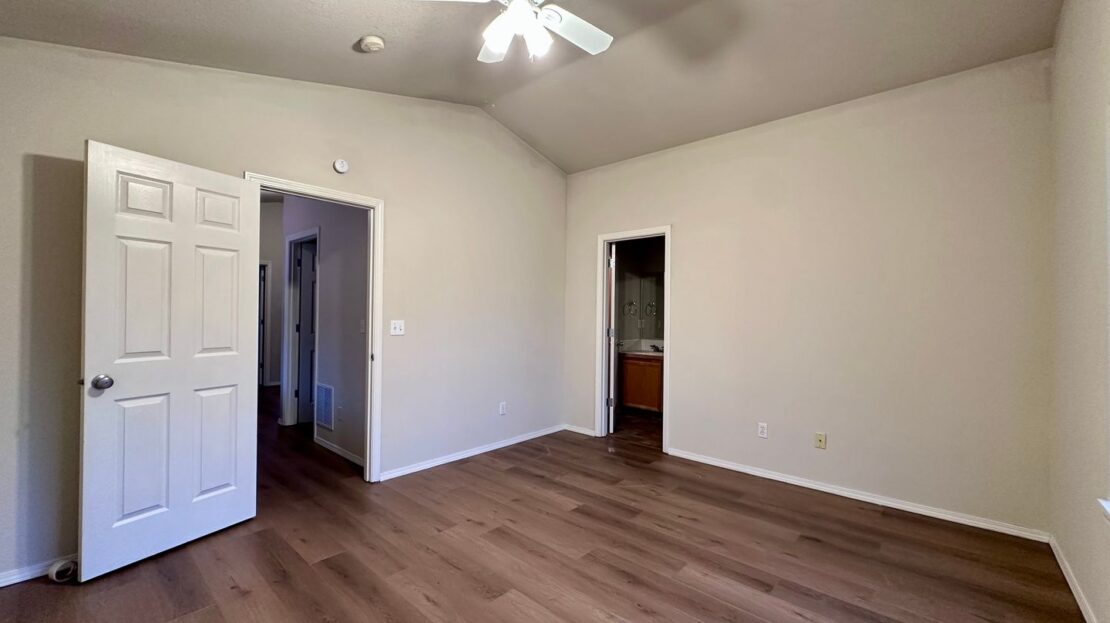 19135 SW Fernshire Ln - Aloha - Oregon - 3 bed, 3 bath rental property