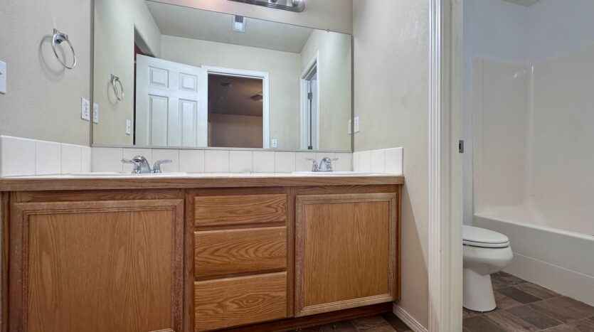 19135 SW Fernshire Ln - Aloha - Oregon - 3 bed, 3 bath rental property