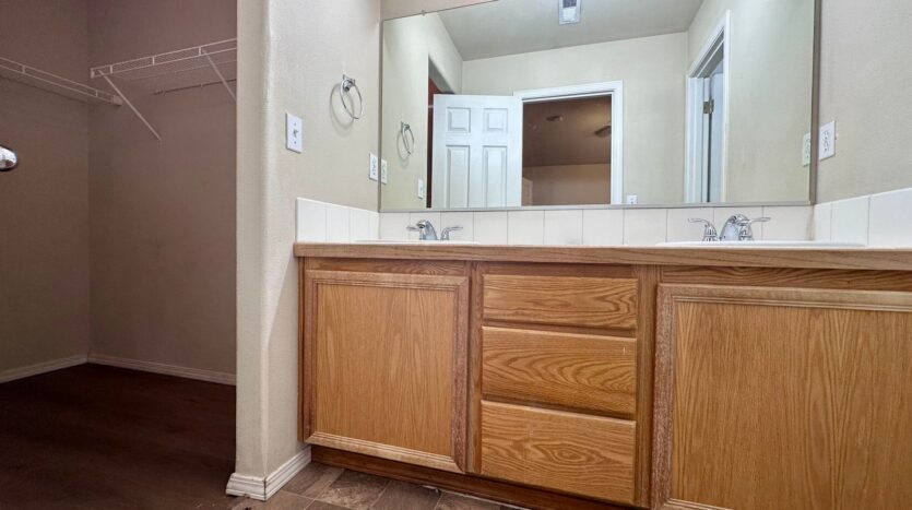 19135 SW Fernshire Ln - Aloha - Oregon - 3 bed, 3 bath rental property