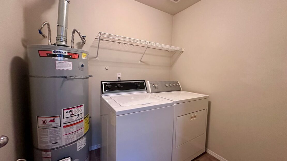 19135 SW Fernshire Ln - Aloha - Oregon - 3 bed, 3 bath rental property