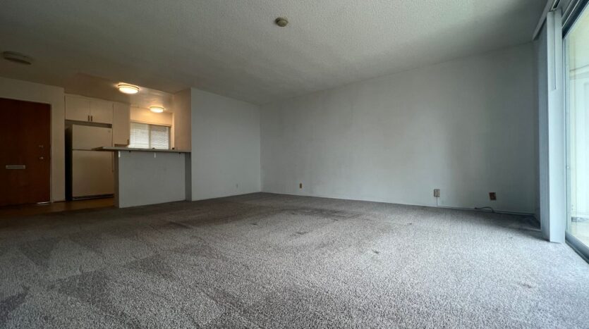 2225 Glenneyre St, #I - Laguna Beach - California - 2 bed, 1 bath rental property