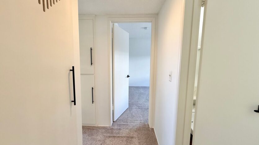 2225 Glenneyre St, #I - Laguna Beach - California - 2 bed, 1 bath rental property