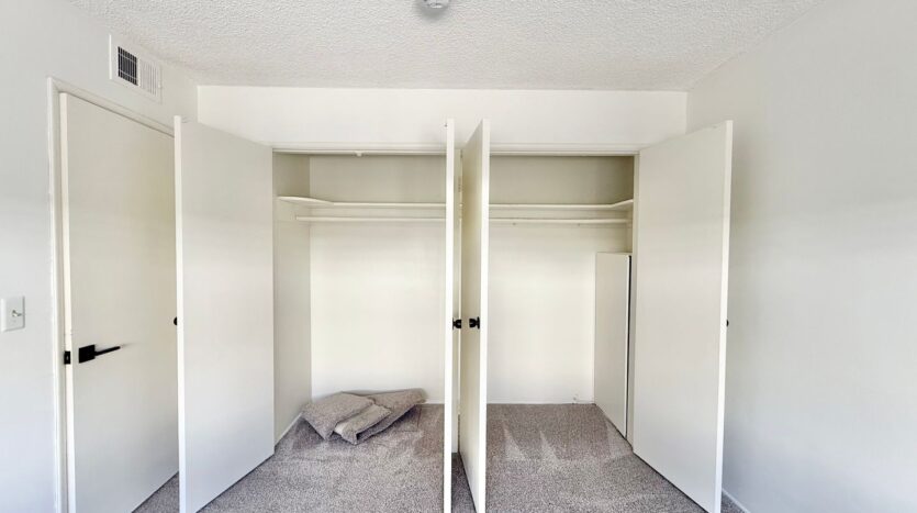 2225 Glenneyre St, #I - Laguna Beach - California - 2 bed, 1 bath rental property