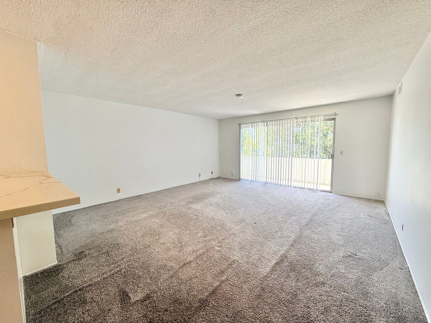 2225 Glenneyre St, #I - Laguna Beach - California - 2 bed, 1 bath rental property