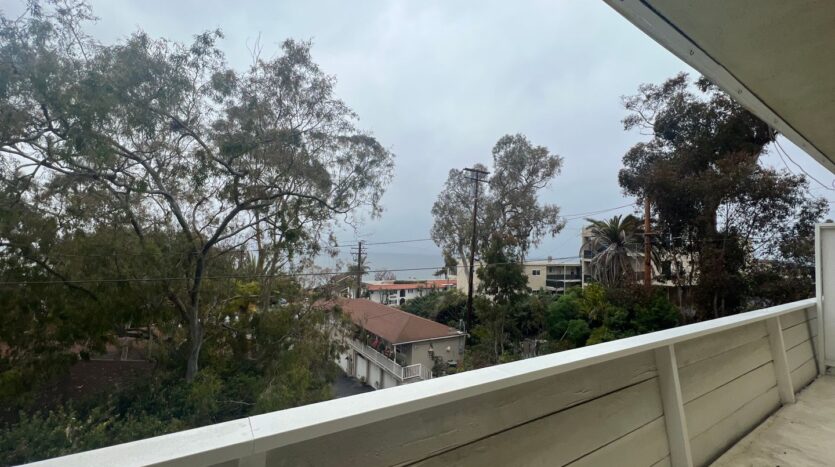 2225 Glenneyre St, #I - Laguna Beach - California - 2 bed, 1 bath rental property