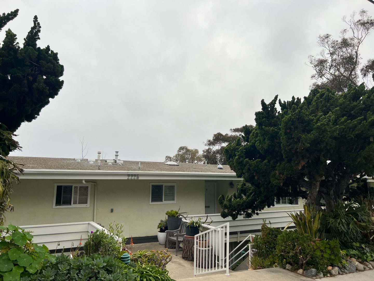 2225 Glenneyre St, #I - Laguna Beach - California - 2 bed, 1 bath rental property