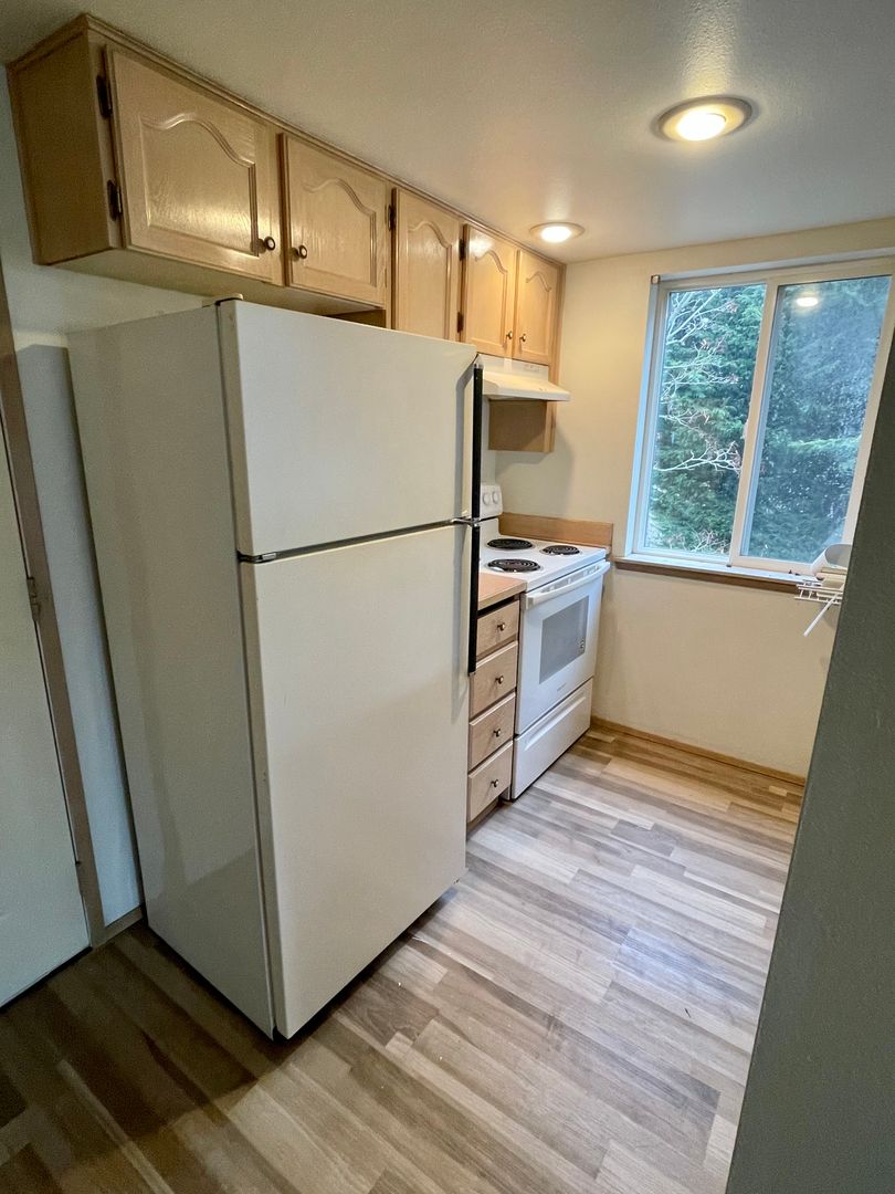 2227 VALENCIA - # 202 - Bellingham - Washington - 2 bed, 1 bath rental property