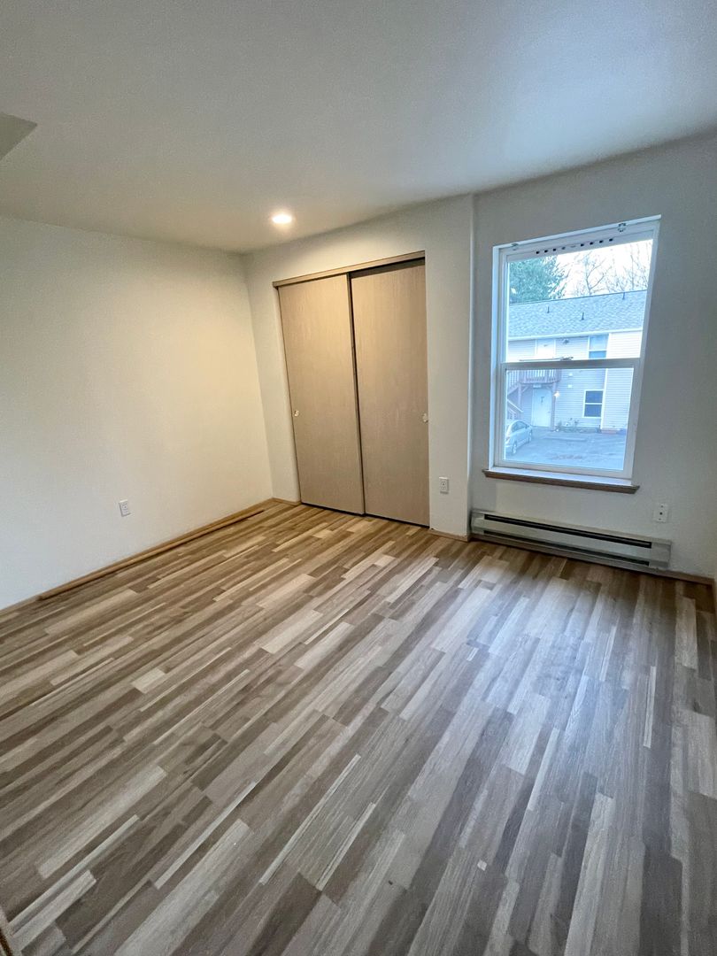 2227 VALENCIA - # 202 - Bellingham - Washington - 2 bed, 1 bath rental property