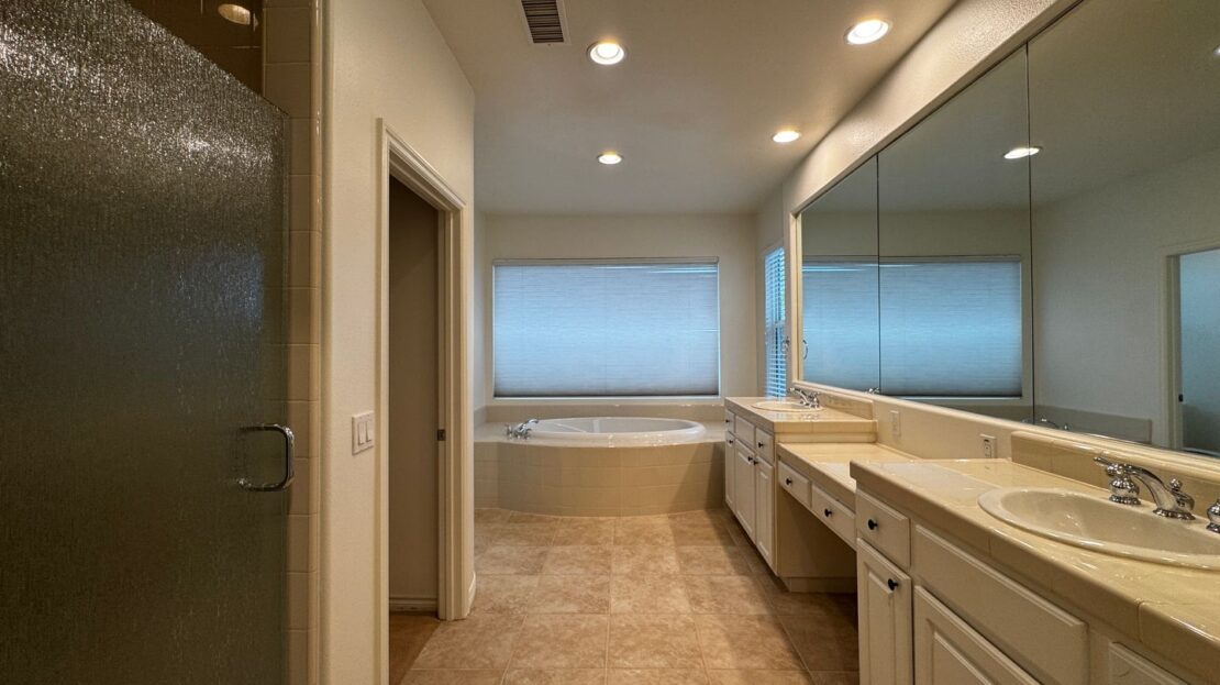 22878 Royal Adelaide - Murrieta - California - 4 bed, 3.5 bath rental property