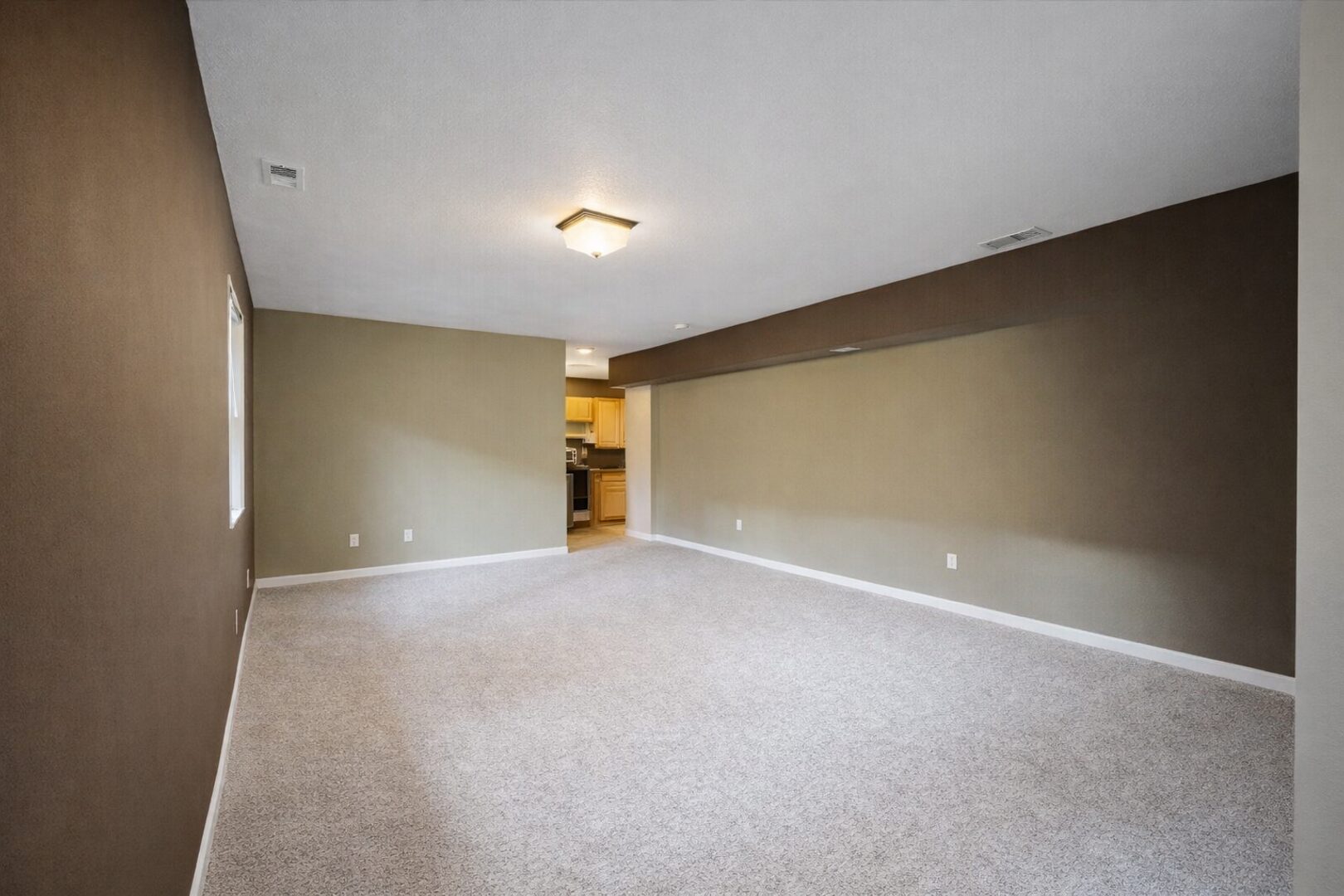 2330 190th St SW - Lynnwood - Washington - 1 bath rental property