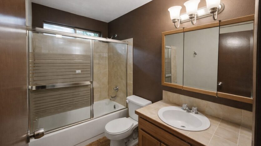 2330 190th St SW - Lynnwood - Washington - 1 bath rental property