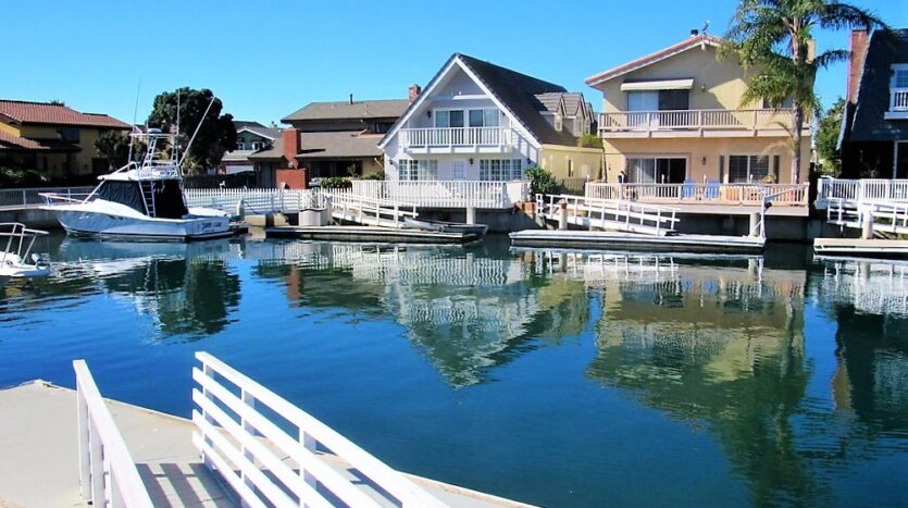 2331 S. Victoria Ave - Ventura - California - 2 bed, 2.5 bath rental property