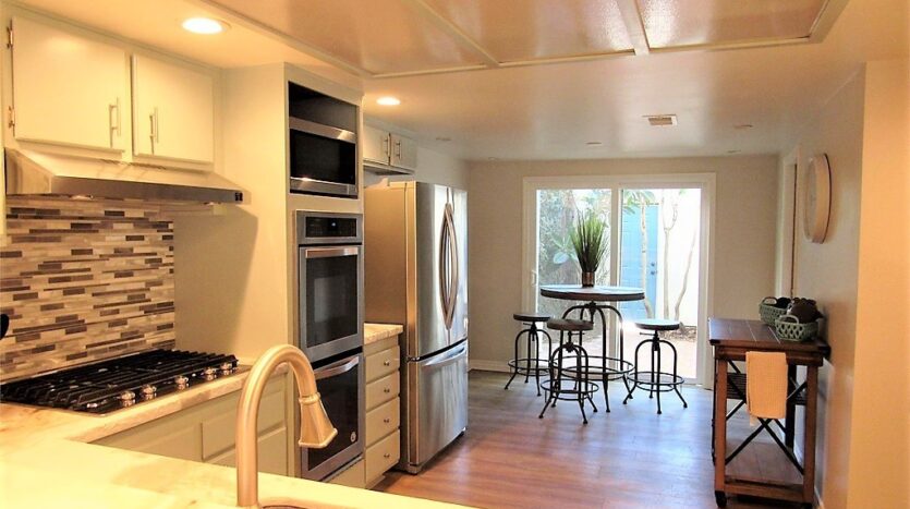 2331 S. Victoria Ave - Ventura - California - 2 bed, 2.5 bath rental property