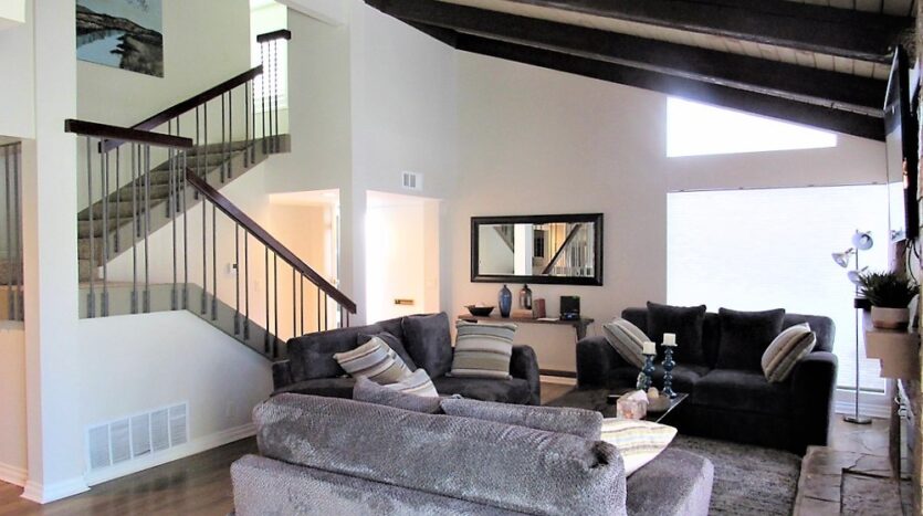 2331 S. Victoria Ave - Ventura - California - 2 bed, 2.5 bath rental property