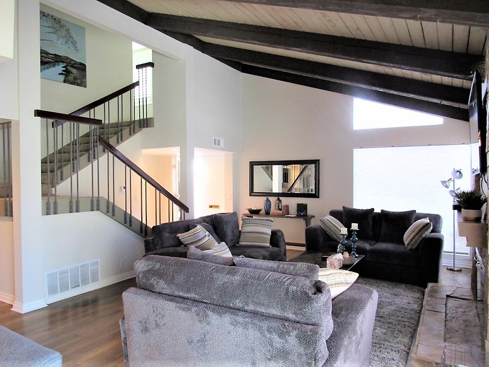 2331 S. Victoria Ave - Ventura - California - 2 bed, 2.5 bath rental property