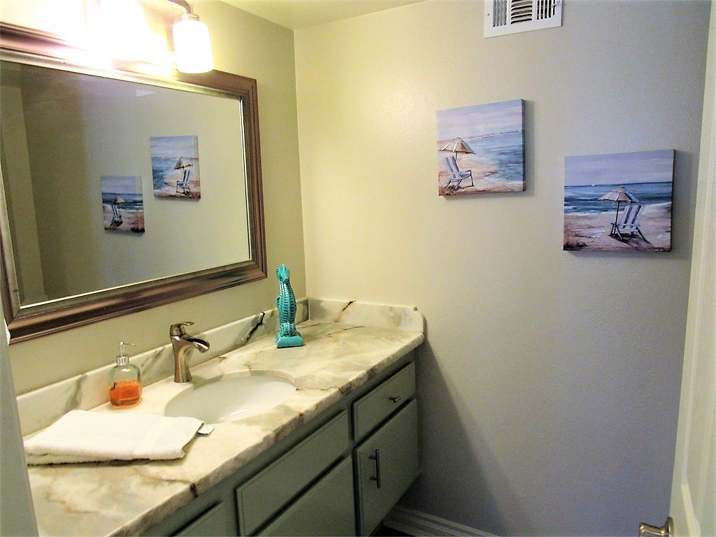 2331 S. Victoria Ave - Ventura - California - 2 bed, 2.5 bath rental property