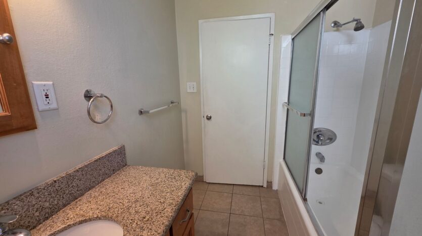 2336 North Ontario Street - Burbank - California - 1 bed, 1 bath rental property