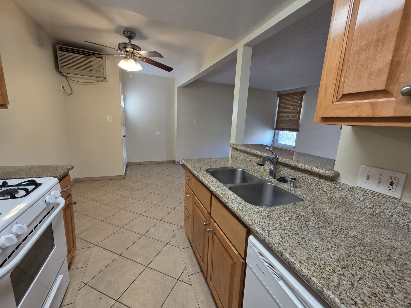 2336 North Ontario Street - Burbank - California - 1 bed, 1 bath rental property