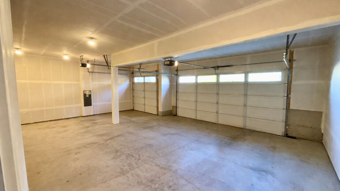 24103 SE 258th Way - Maple Valley - Washington - 4 bed, 3.5 bath rental property