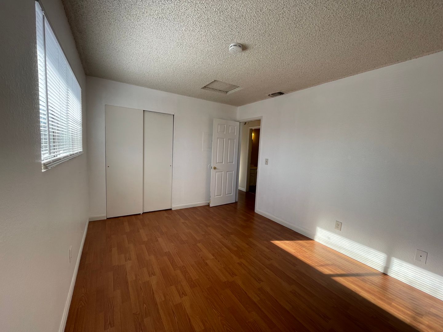 2560 E Street - F - Sparks - Nevada - 2 bed, 1 bath rental property