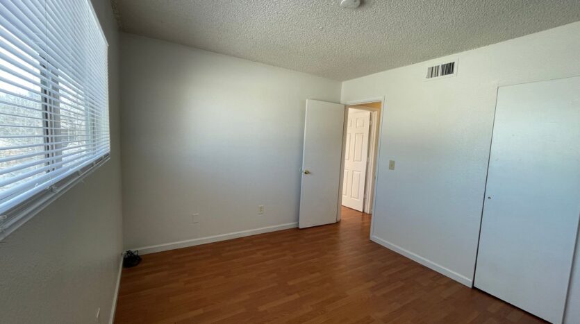 2560 E Street - F - Sparks - Nevada - 2 bed, 1 bath rental property
