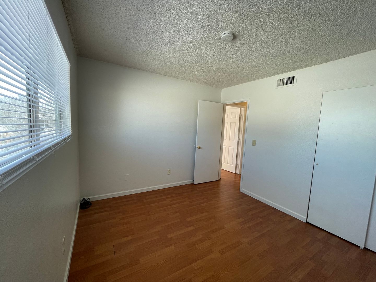 2560 E Street - F - Sparks - Nevada - 2 bed, 1 bath rental property