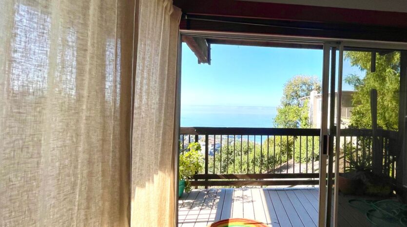 2582 Bonita Way - Laguna Beach - California - 4 bed, 2 bath rental property