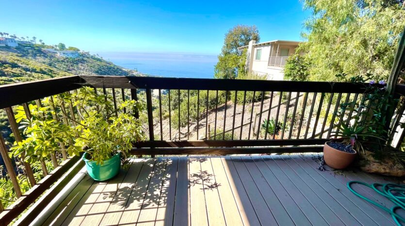 2582 Bonita Way - Laguna Beach - California - 4 bed, 2 bath rental property