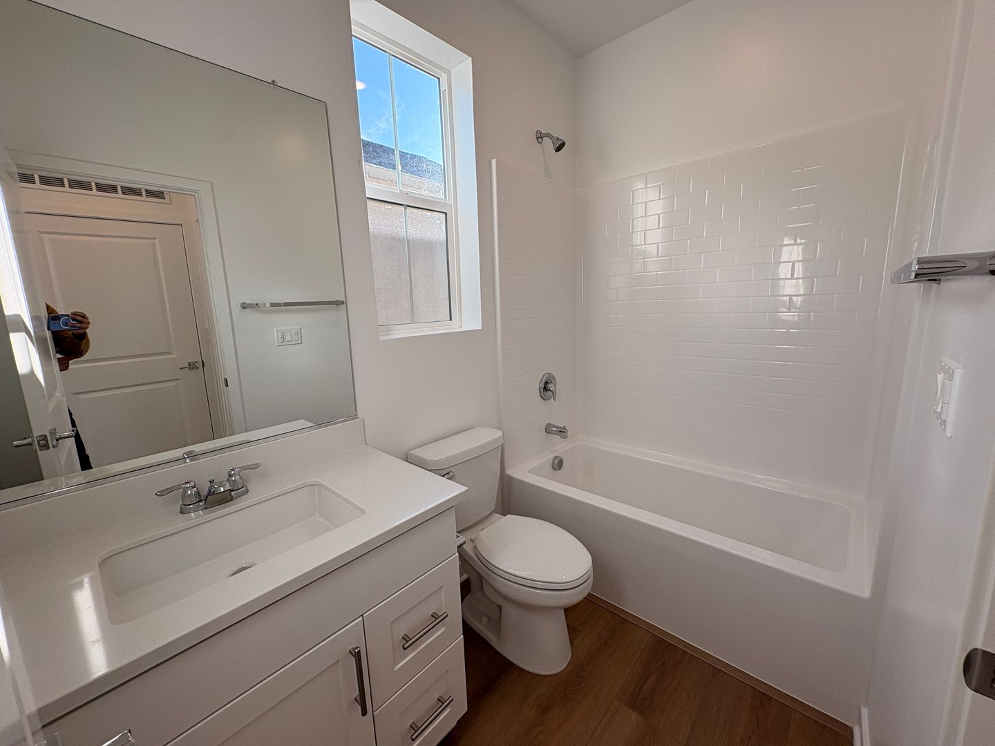 2606 E Forest Paseo - Ontario - California - 3 bed, 2.5 bath rental property