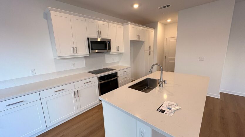 2606 E Forest Paseo - Ontario - California - 3 bed, 2.5 bath rental property