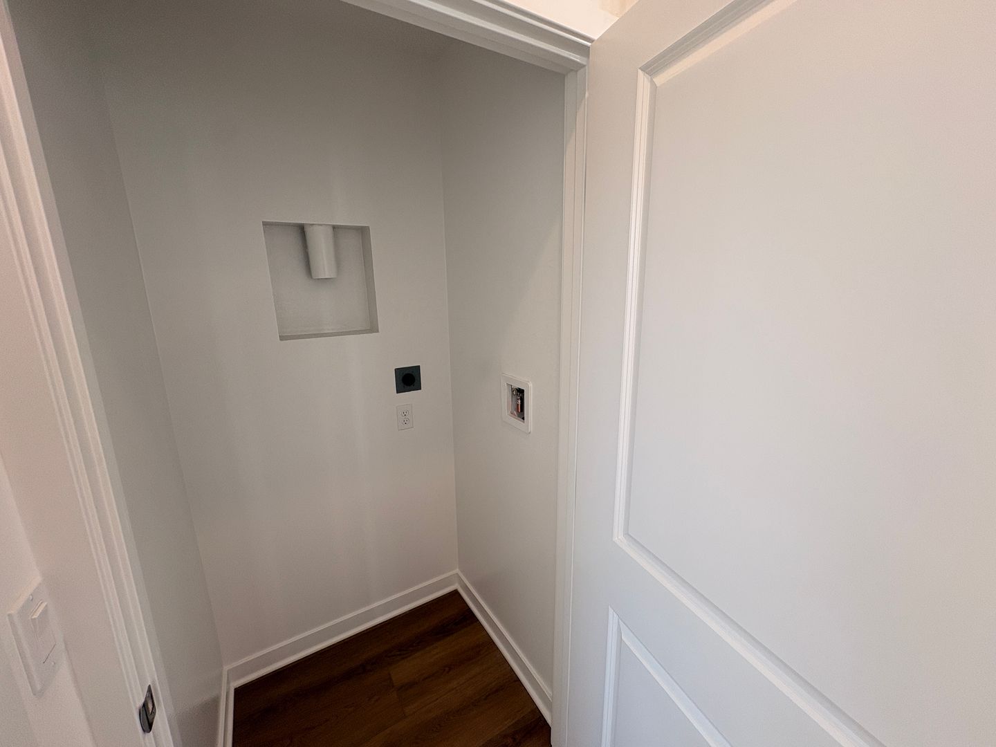 2606 E Forest Paseo - Ontario - California - 3 bed, 2.5 bath rental property