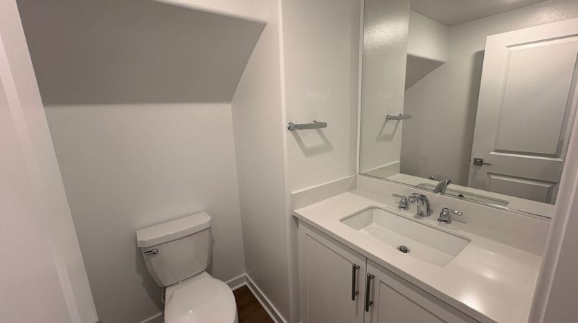 2606 E Forest Paseo - Ontario - California - 3 bed, 2.5 bath rental property