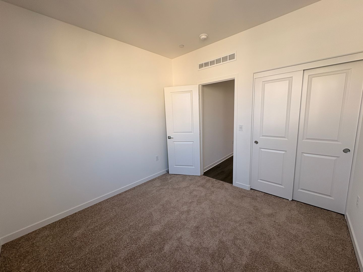 2643 E Hyde Paseo - Ontario - California - 3 bed, 2.5 bath rental property