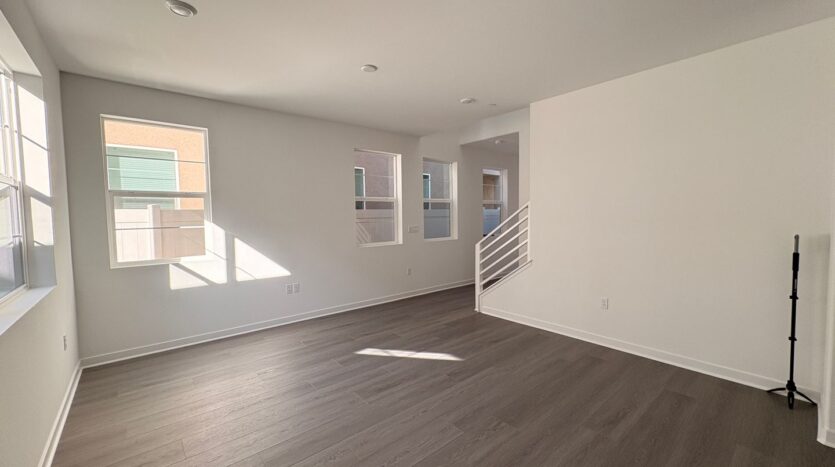 2643 E Hyde Paseo - Ontario - California - 3 bed, 2.5 bath rental property