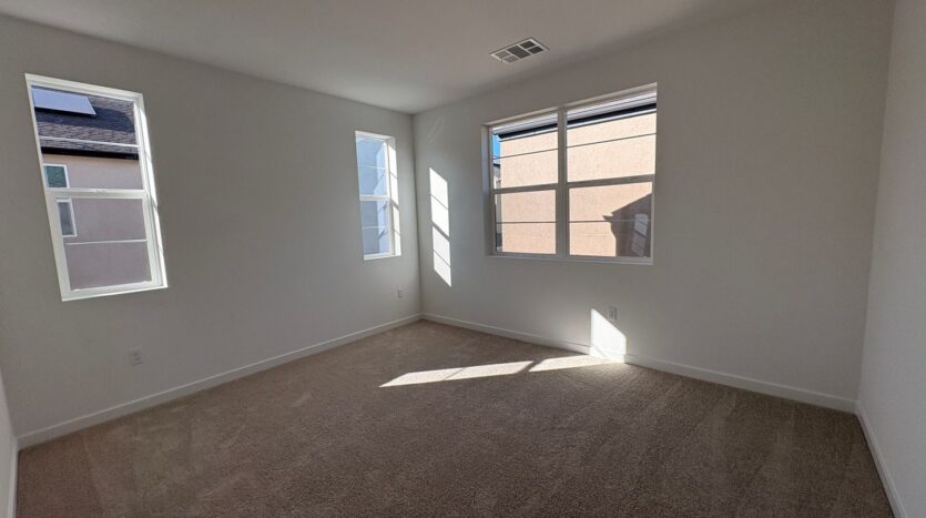 2643 E Hyde Paseo - Ontario - California - 3 bed, 2.5 bath rental property