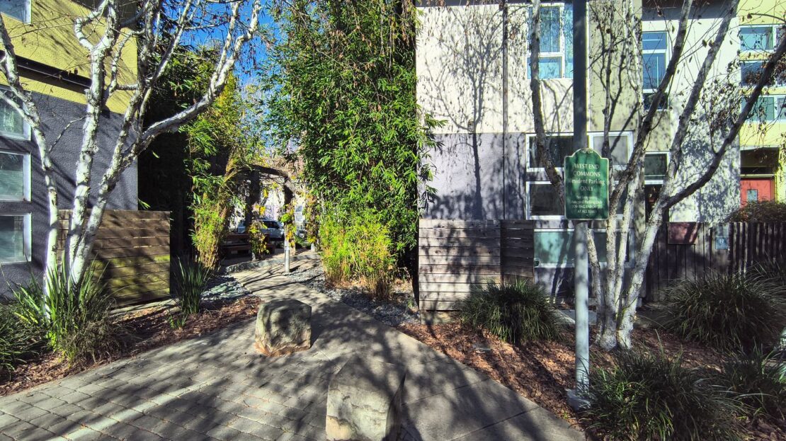 27 Moss Lane - Oakland - California - 3 bed, 2 bath rental property