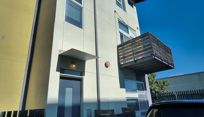 27 Moss Lane - Oakland - California - 3 bed, 2 bath rental property