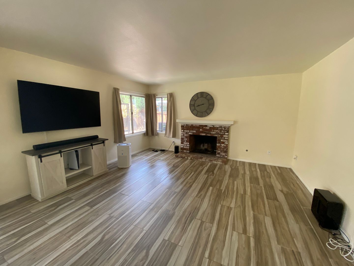 2732 Dearborn Ave. - Palmdale - California - 4 bed, 3 bath rental property