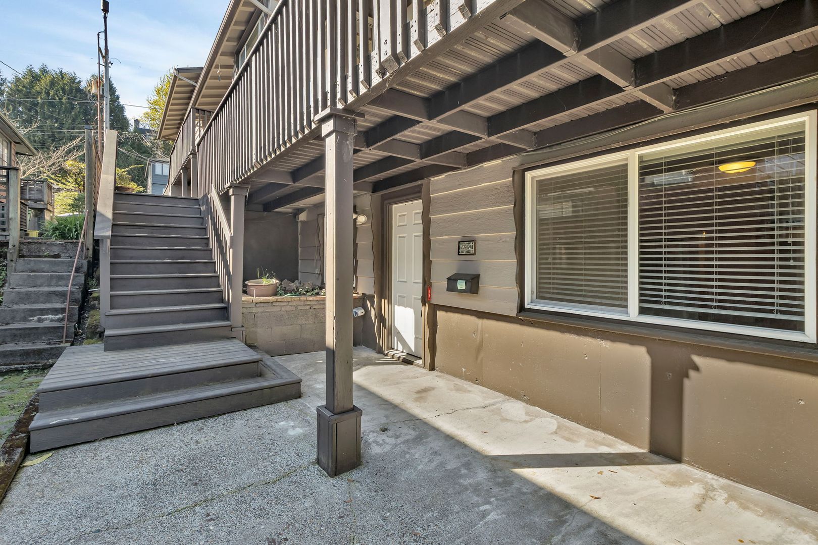 2765-A NW Quimby Street - Portland - Oregon - 1 bed, 1 bath rental property